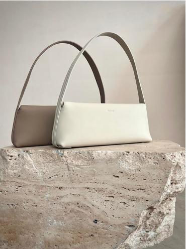 Treasure Ivory Shoulder bag