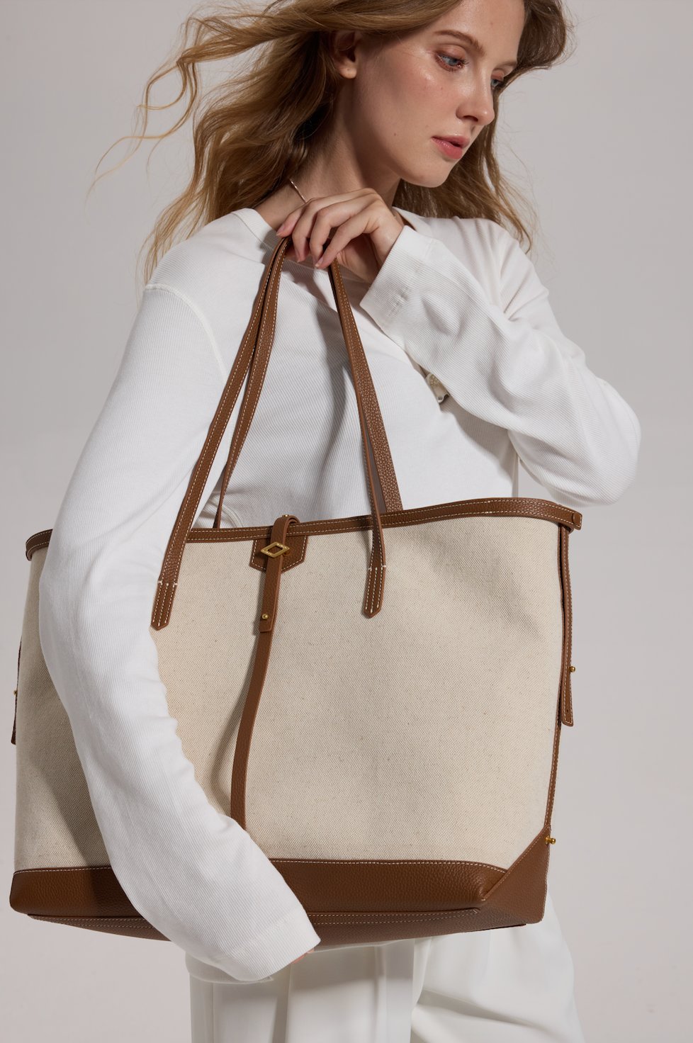 Grow Travel Tote Brown